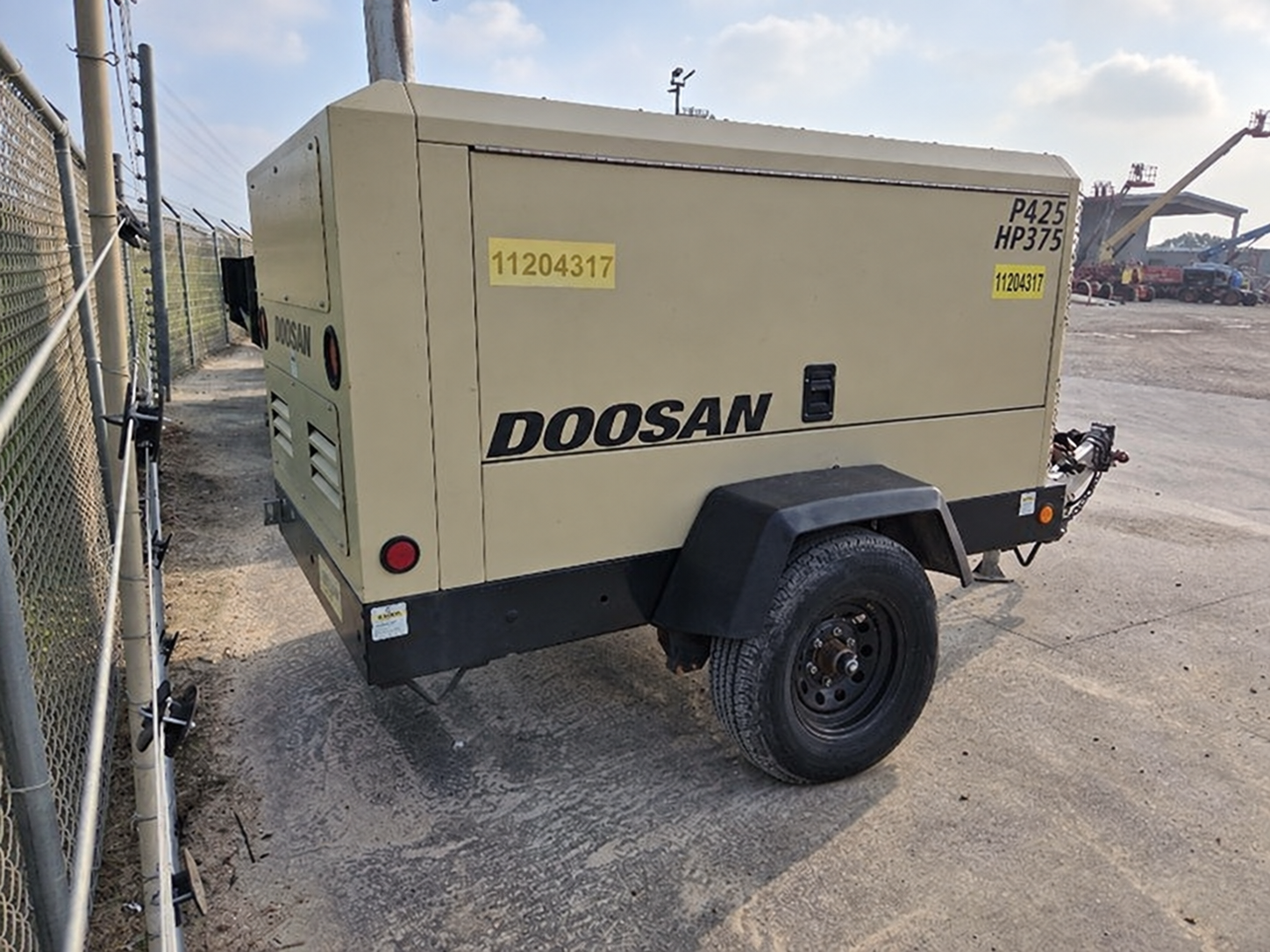 2021 Doosan P425/HP375WCUT4 Air Compressor