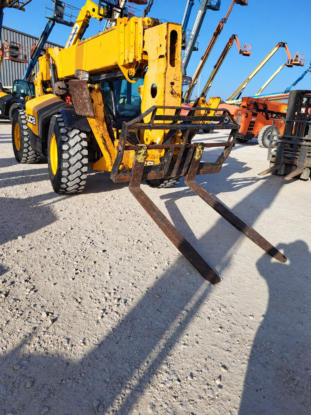 2017 JCB 512-56 S Telehandler - Image 3