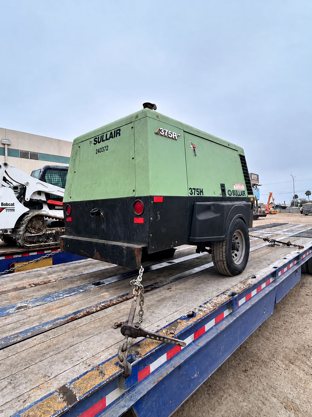 2017 Sullair 375H DPQ-JD3 Air Compressor - Image 2