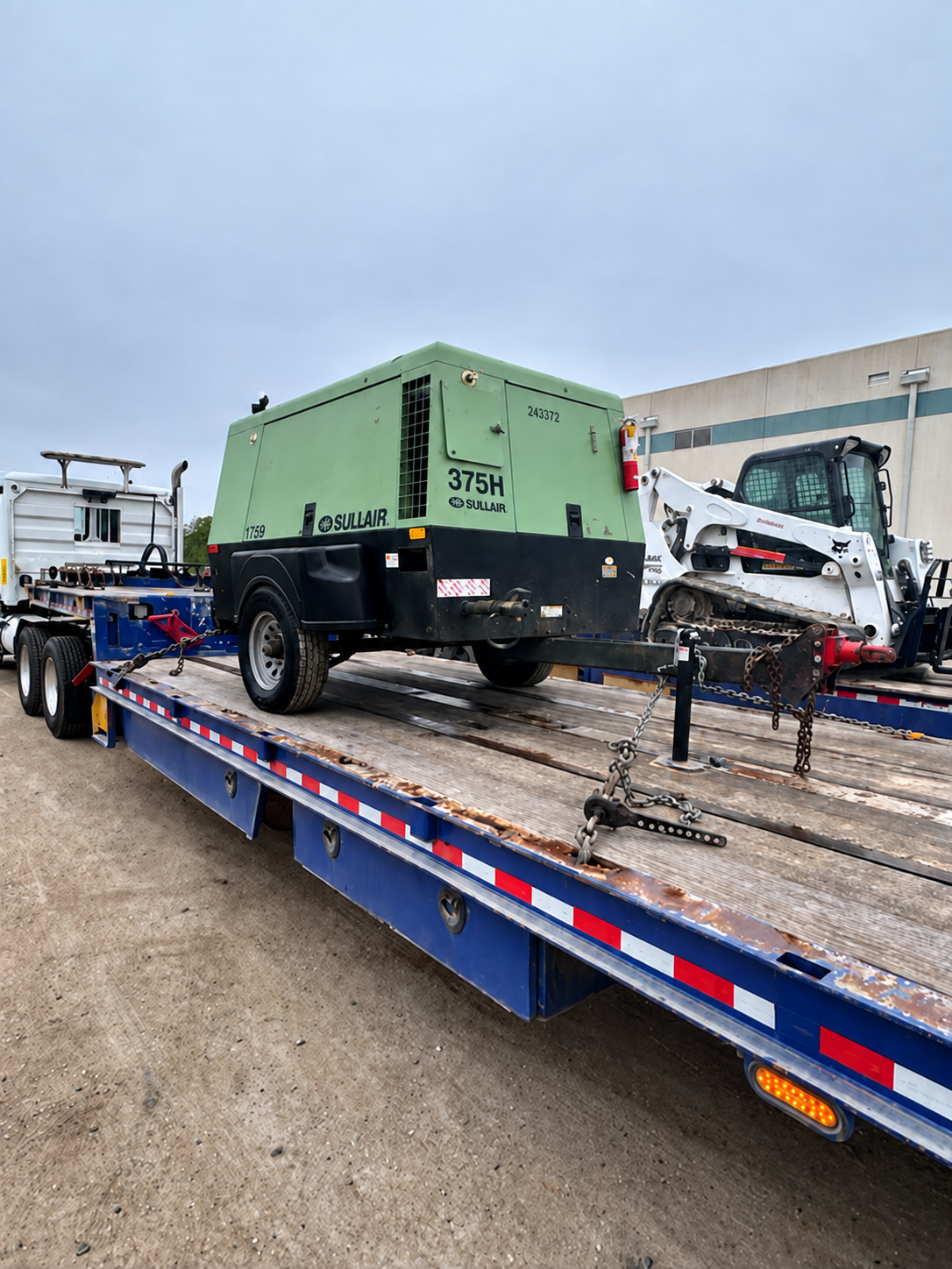 2017 Sullair 375H DPQ-JD3 Air Compressor - Image 3