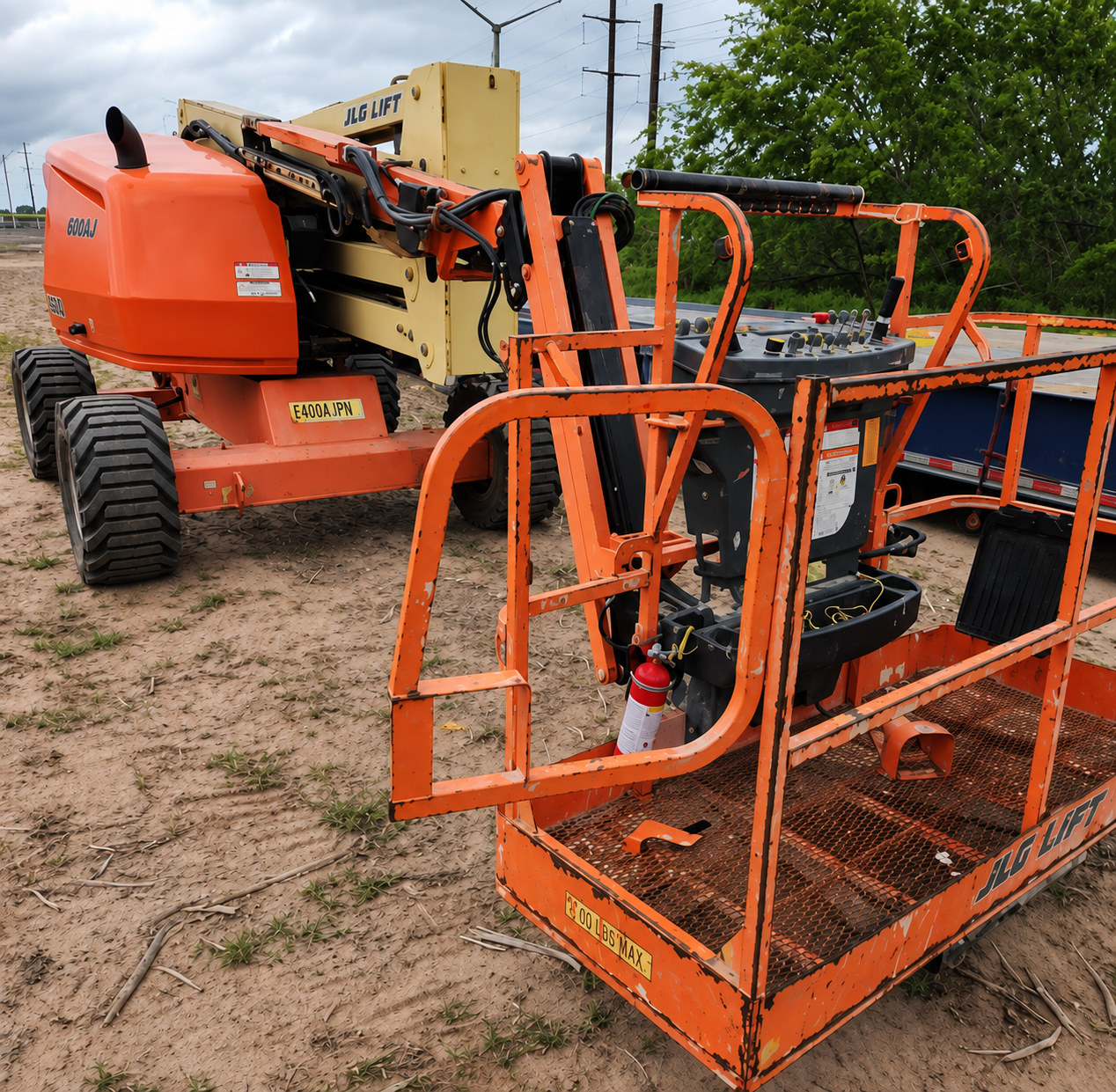 2017 JLG E450AJ Articulating Boom Lift