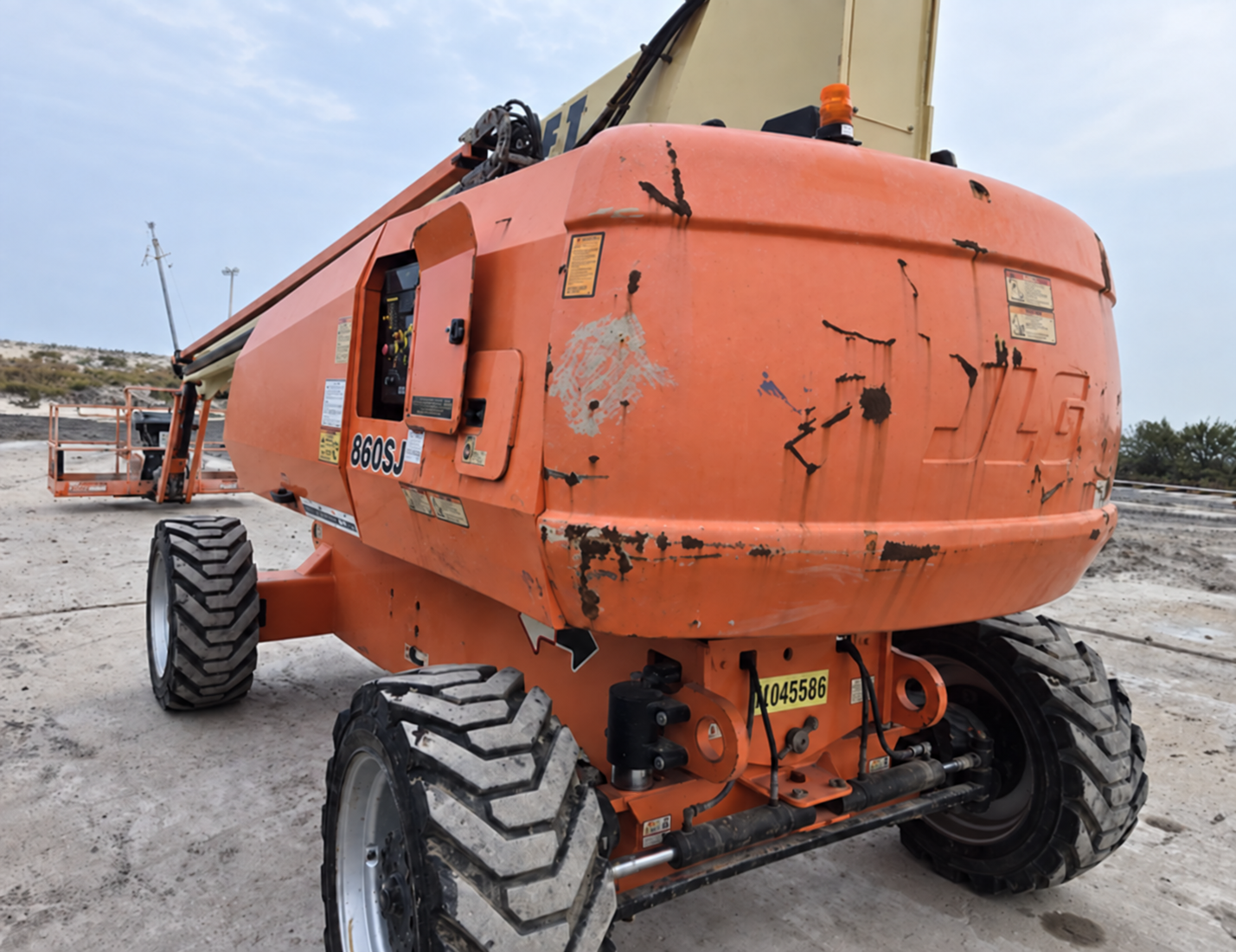 2018 JLG 860SJ Telescopic Boom Lift - Image 3