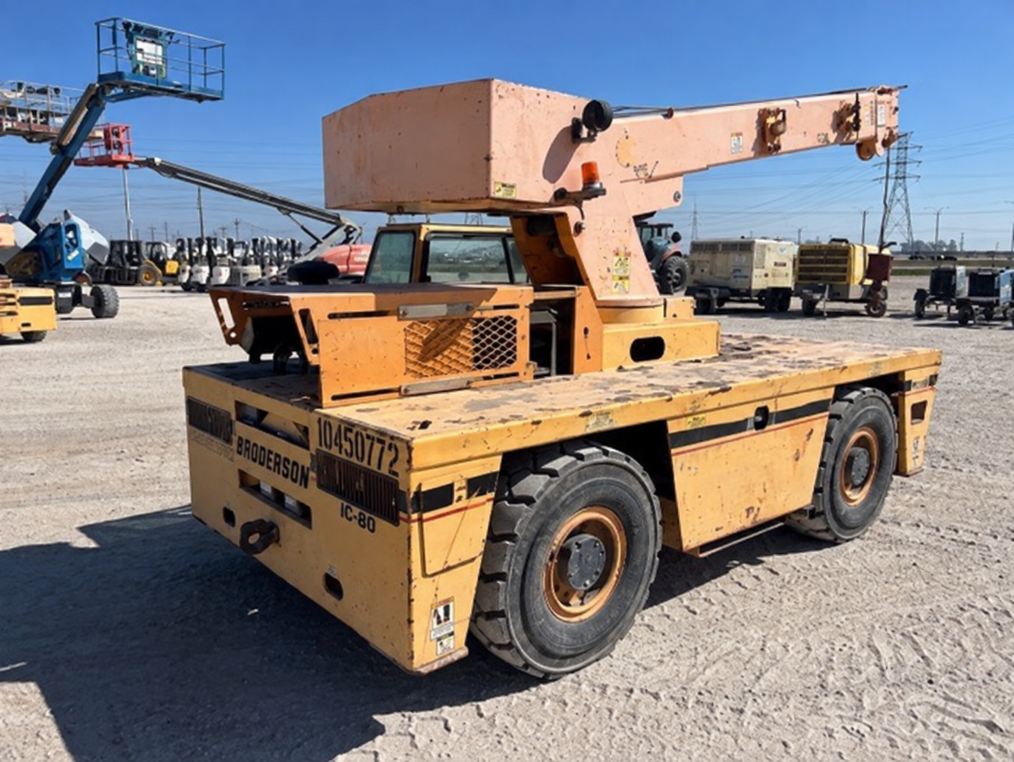 2016 Broderson  IC-80-3J Carry Deck Crane - Image 3