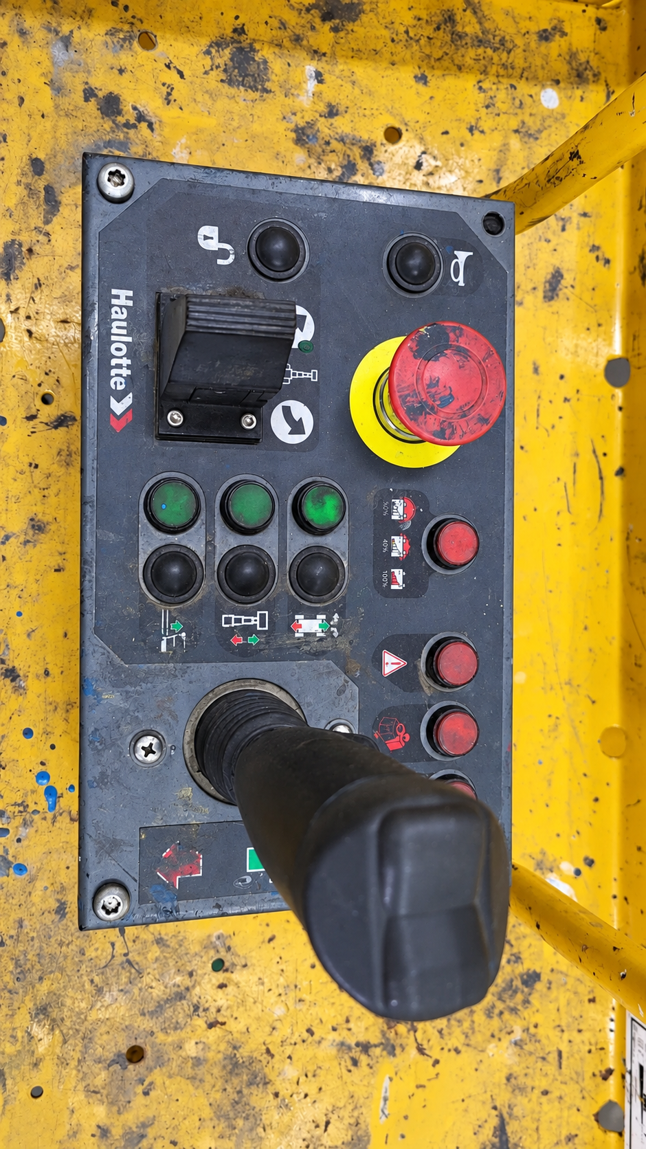 2016 Haulotte Star 22J  Vertical Mast Boom Lift - Image 6