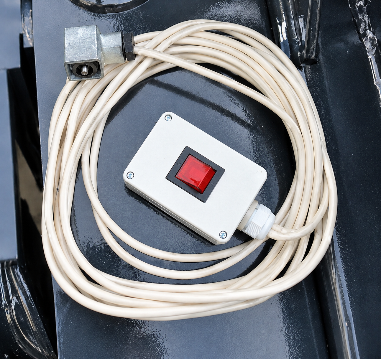 Arteer Soil Conditioner Harley Power Rake Hydraulic Attachment - Image 7