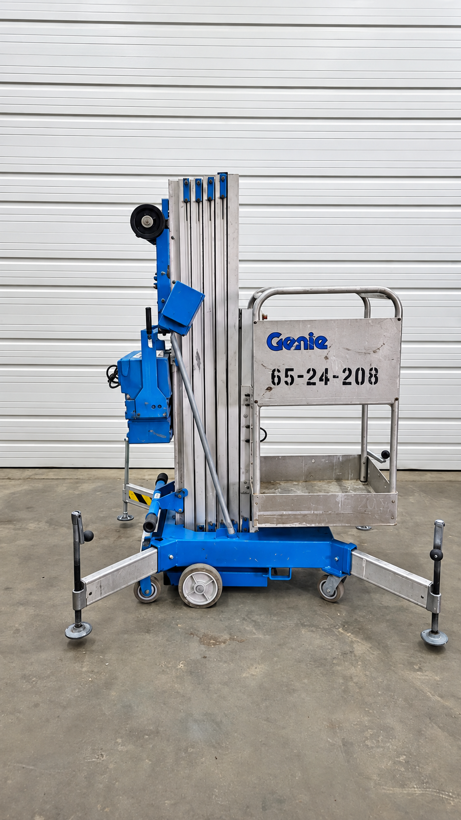 Genie AWP 24 Vertical Mast Personnel Lift