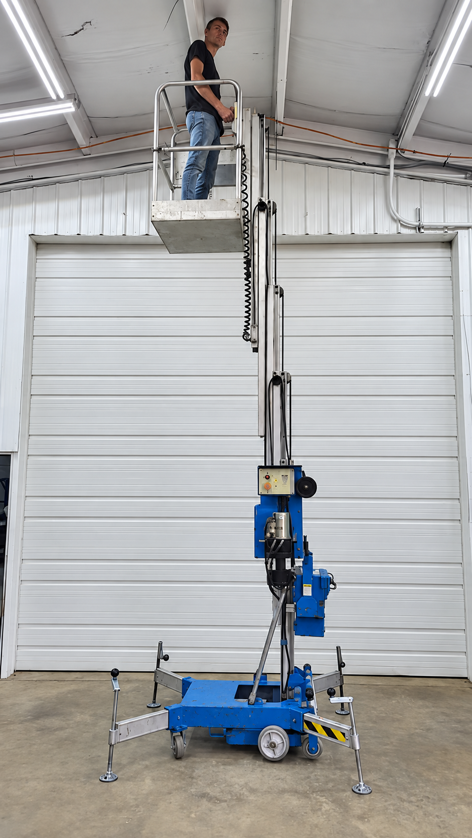 Genie AWP 24 Vertical Mast Personnel Lift - Image 5