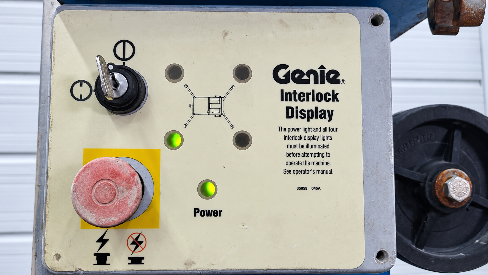 Genie AWP 24 Vertical Mast Personnel Lift - Image 7