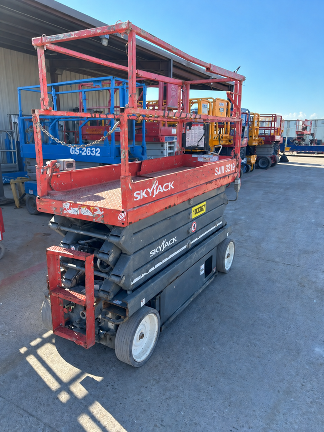 2018 Skyjack SJIII 3226 Scissor Lift - Image 4