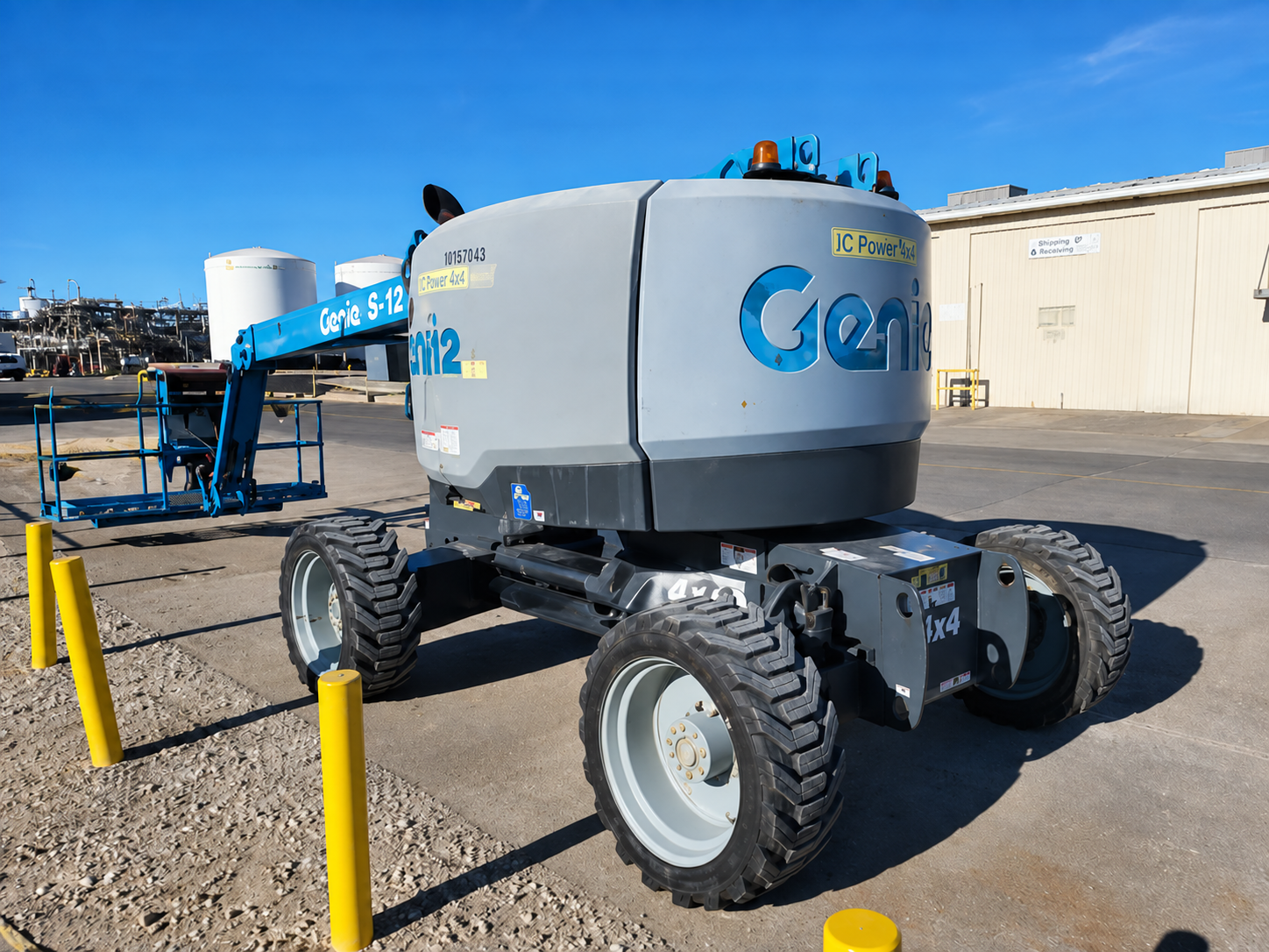 2016 Genie Z-62/40J Articulating Boom Lift - Image 4