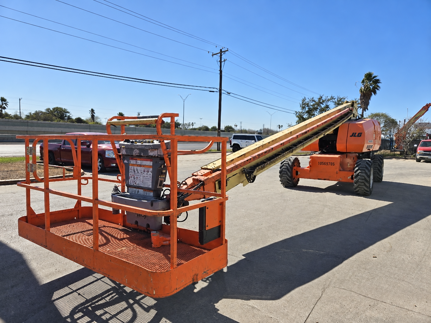 2018 JLG 800S Telescopic Boom Lift