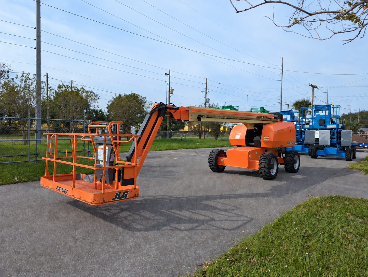 2017 JLG 660SJ Telescopic Boom Lift