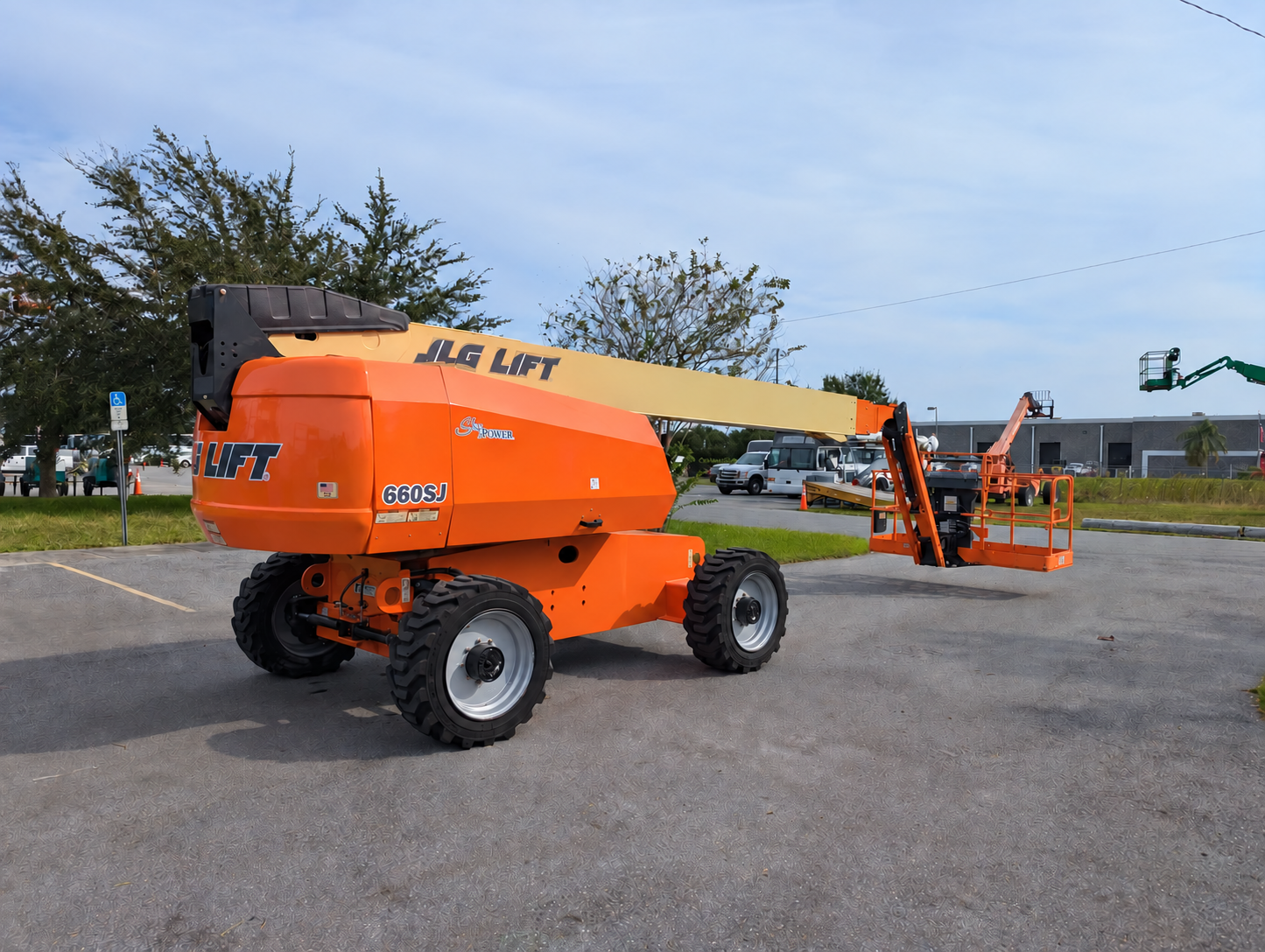 2017 JLG 660SJ Telescopic Boom Lift - Image 3