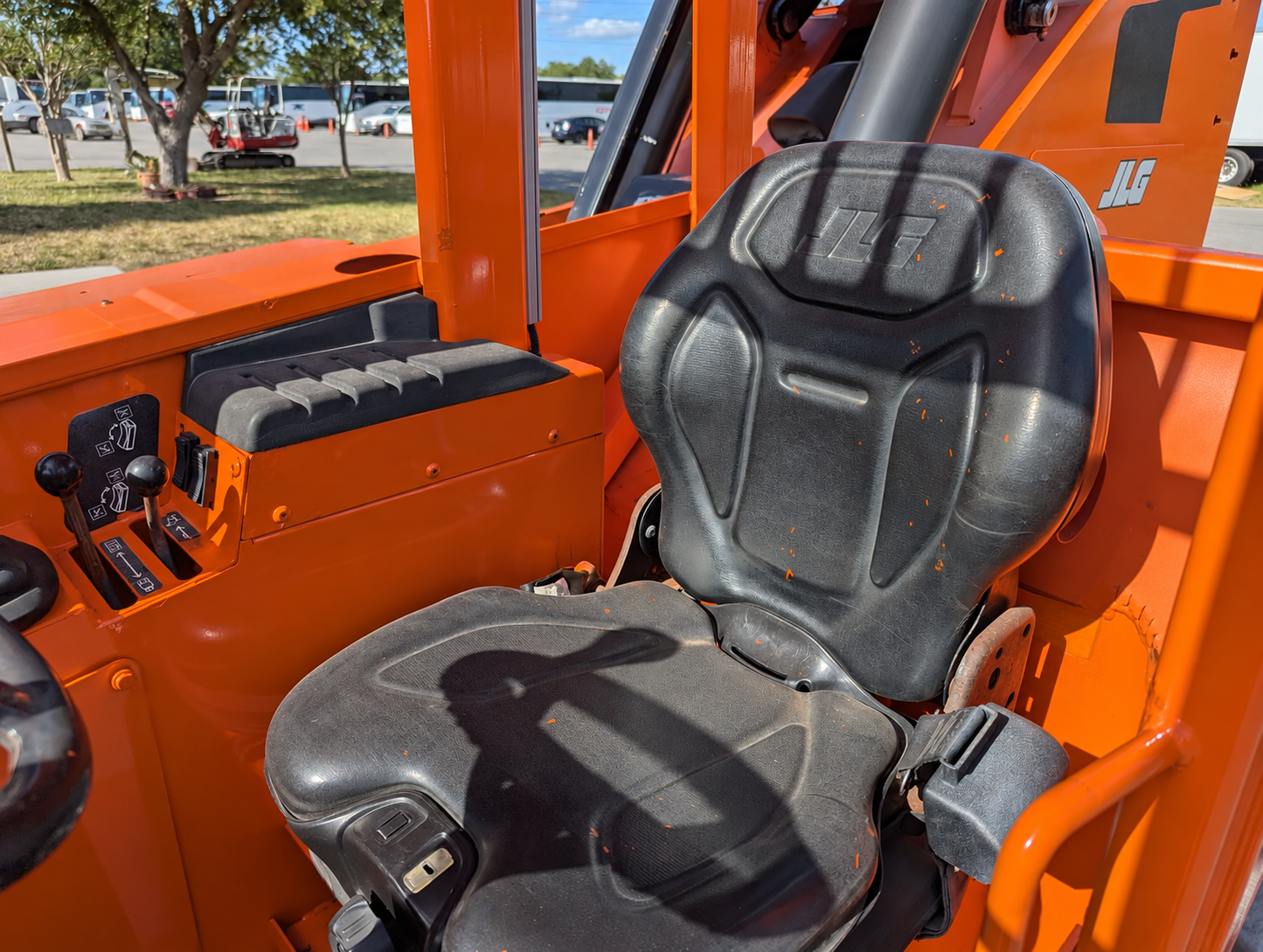 2016 SkyTrak 10054 Telehandler - Image 6