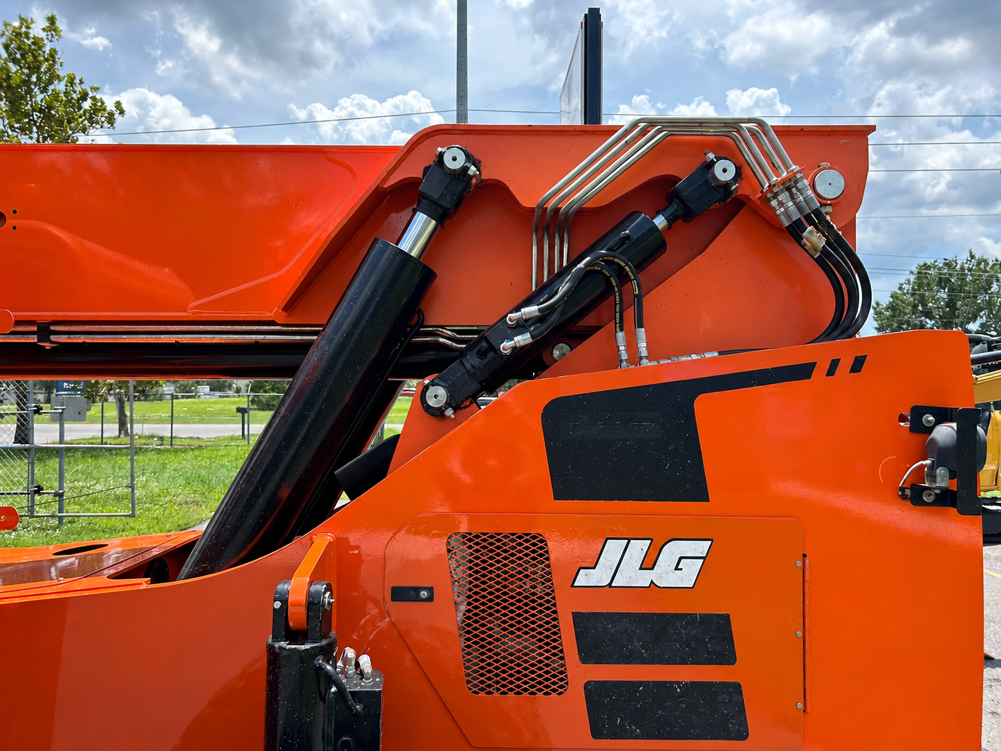 2019 JLG 10042 Telehandler - Image 10