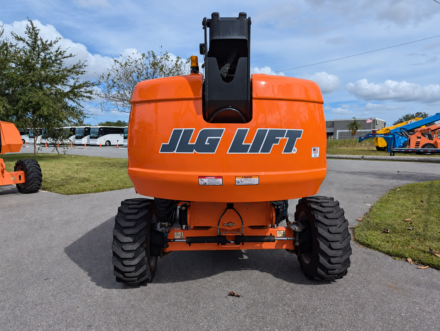 2016 JLG 600S Telescopic Boom Lift - Image 4