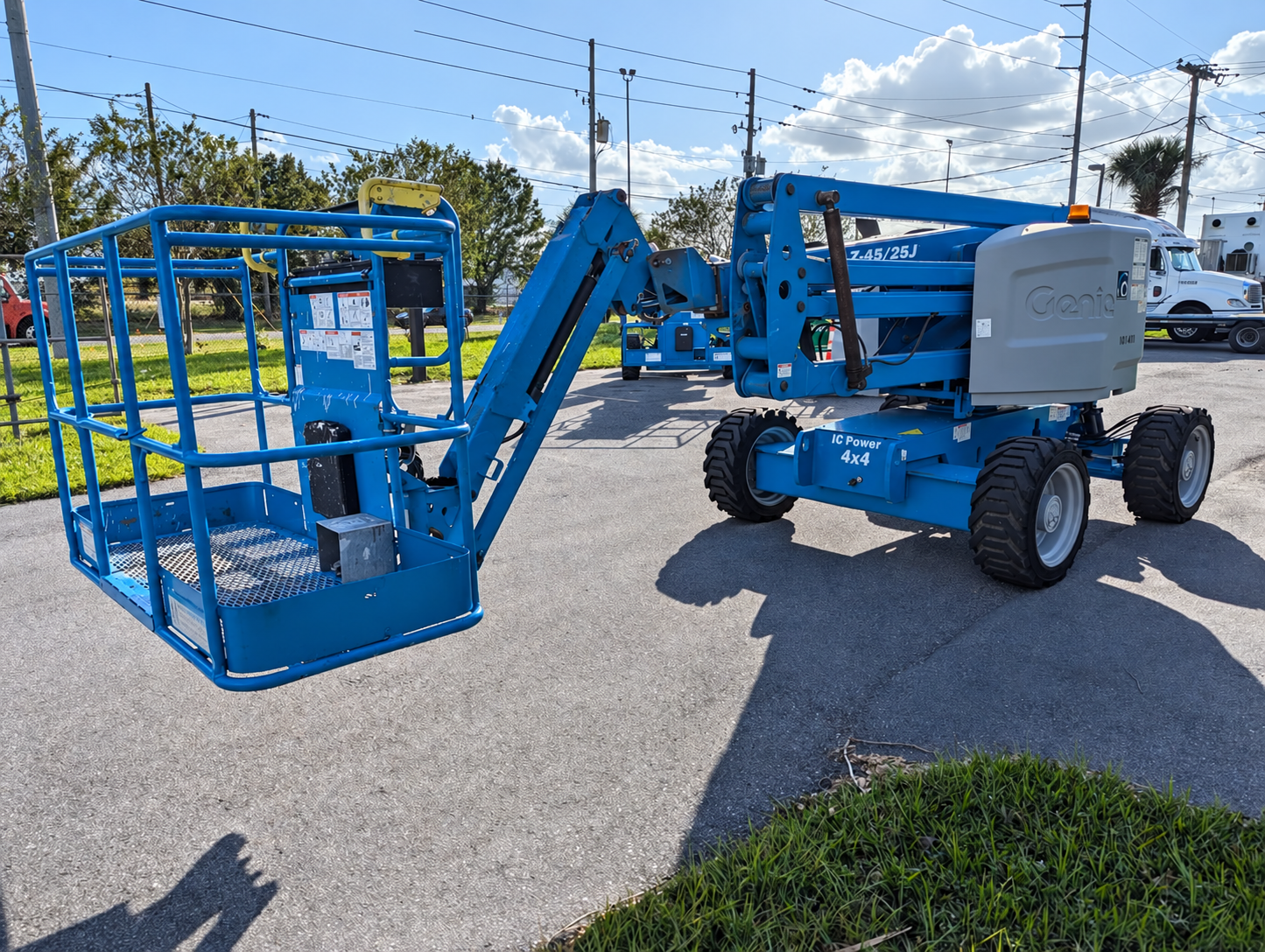 2014 Genie Z-45/25J RT Articulating Boom Lift