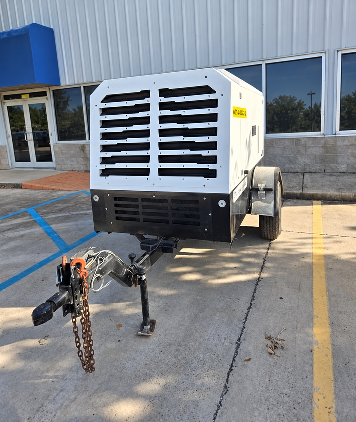 2019 Rotair D425T4F Portable Air Compressor - Image 3