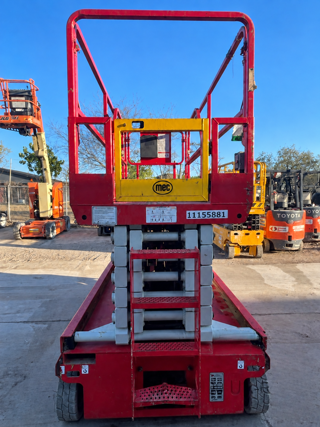 2021 MEC 4555SE Electric Scissor Lift - Image 4