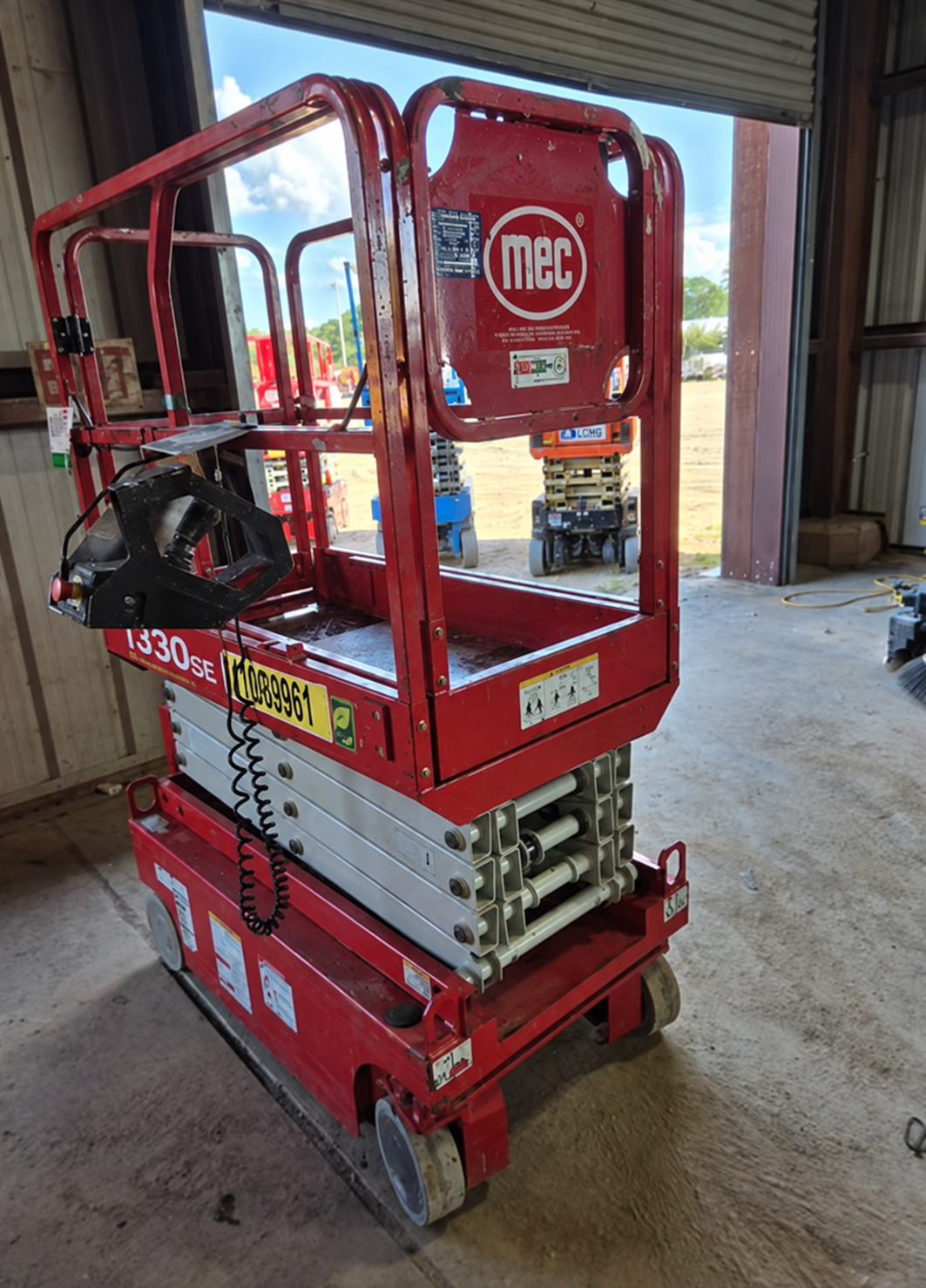 2019 MEC 1330SE Electric Scissor Lift