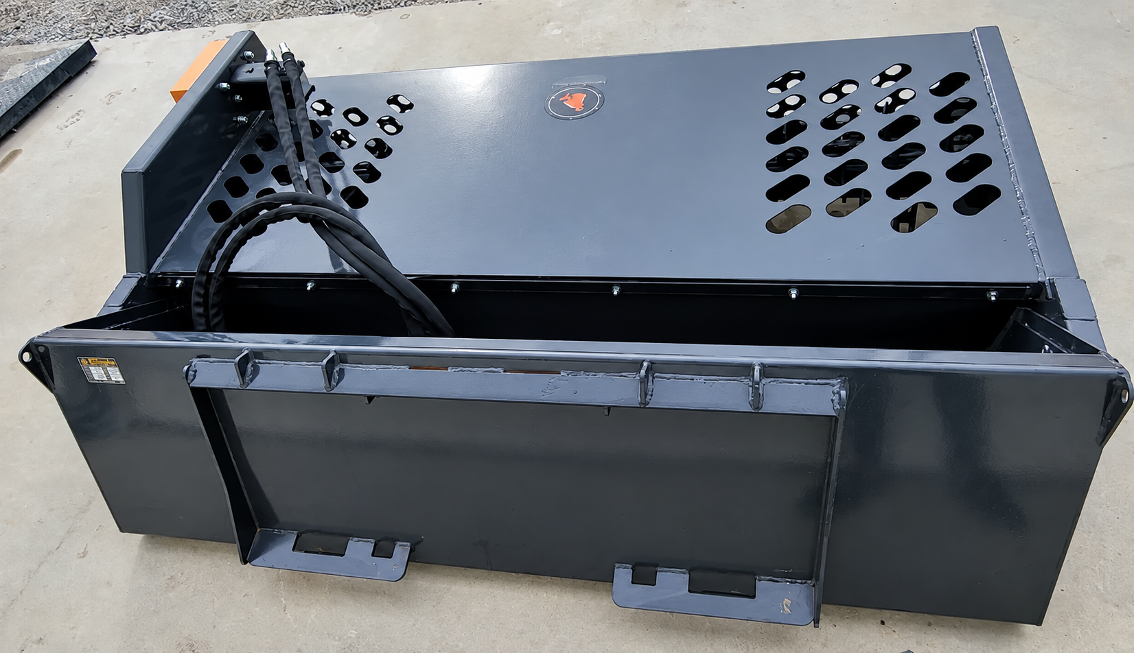 Wolverine Hydraulic Rock Rake Attachment - Image 2