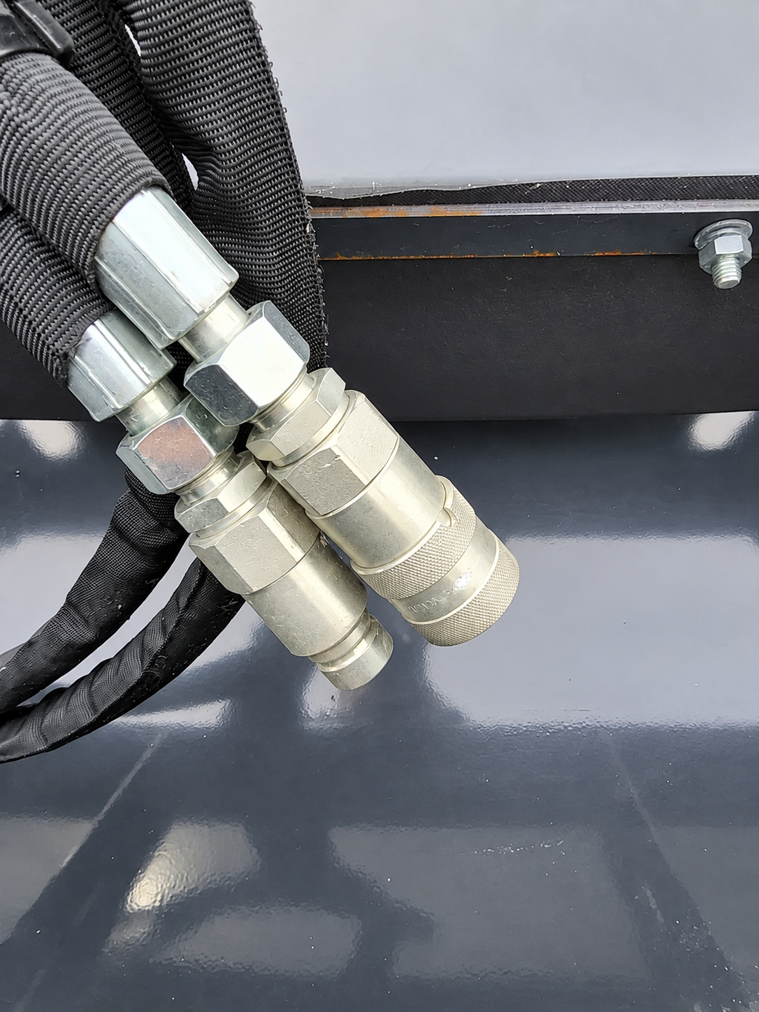 Wolverine Hydraulic Rock Rake Attachment - Image 5