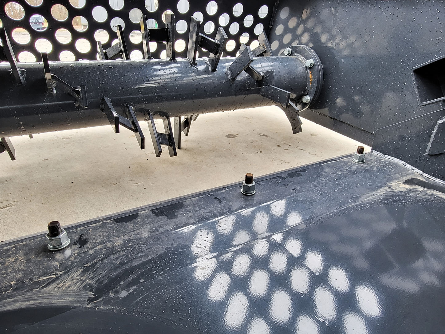 Wolverine Hydraulic Rock Rake Attachment - Image 6