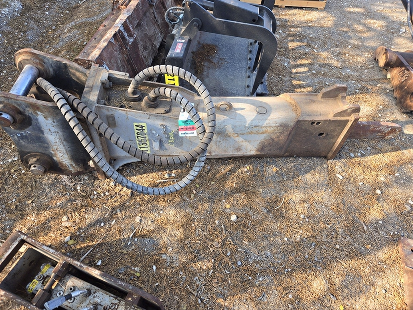 2022 Epiroc EC 135T Hydraulic Breaker - Image 3