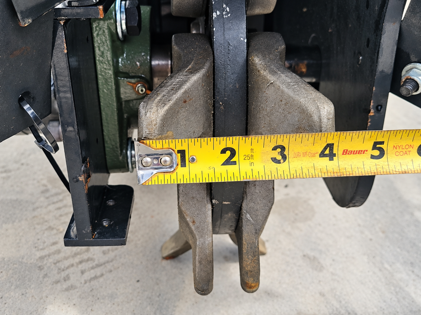 GIYI Hydraulic  Stump Grinder Attachment - Image 4