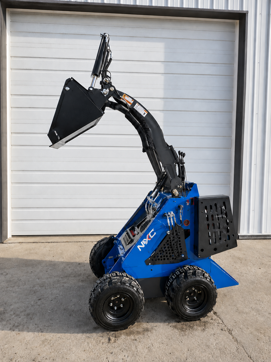 Unused AGT MX-MRW14 Mini Skid Steer