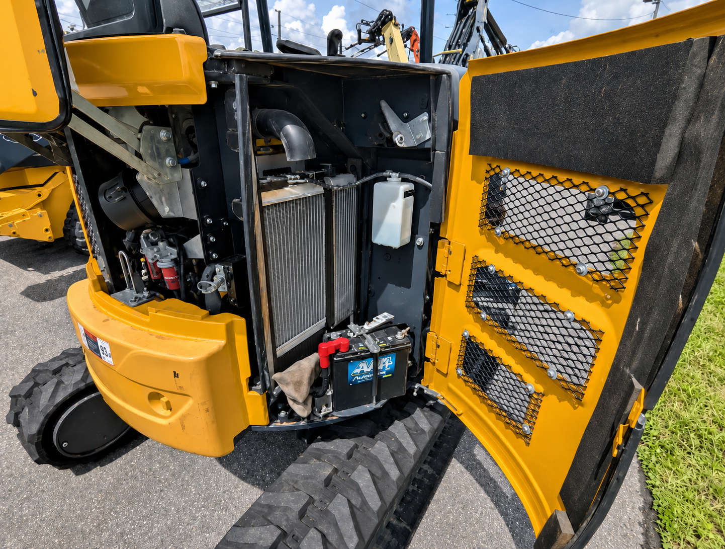 2021 John Deere 26G Mini Excavator - Image 7
