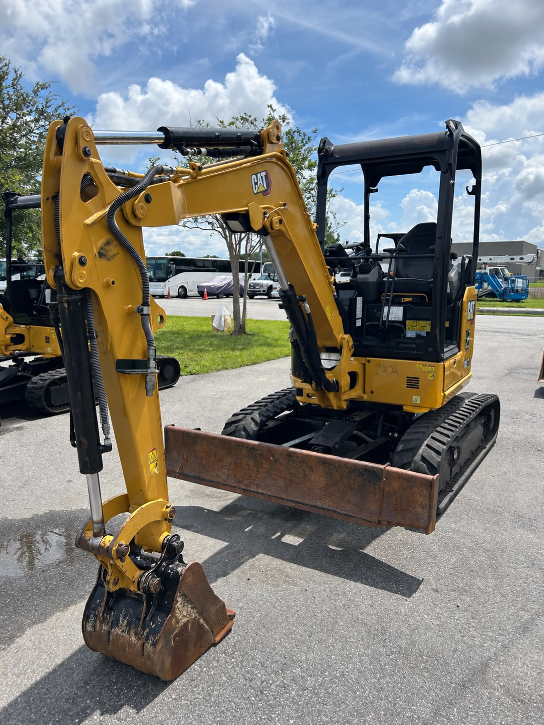 2022 Caterpillar 302.7 DCR