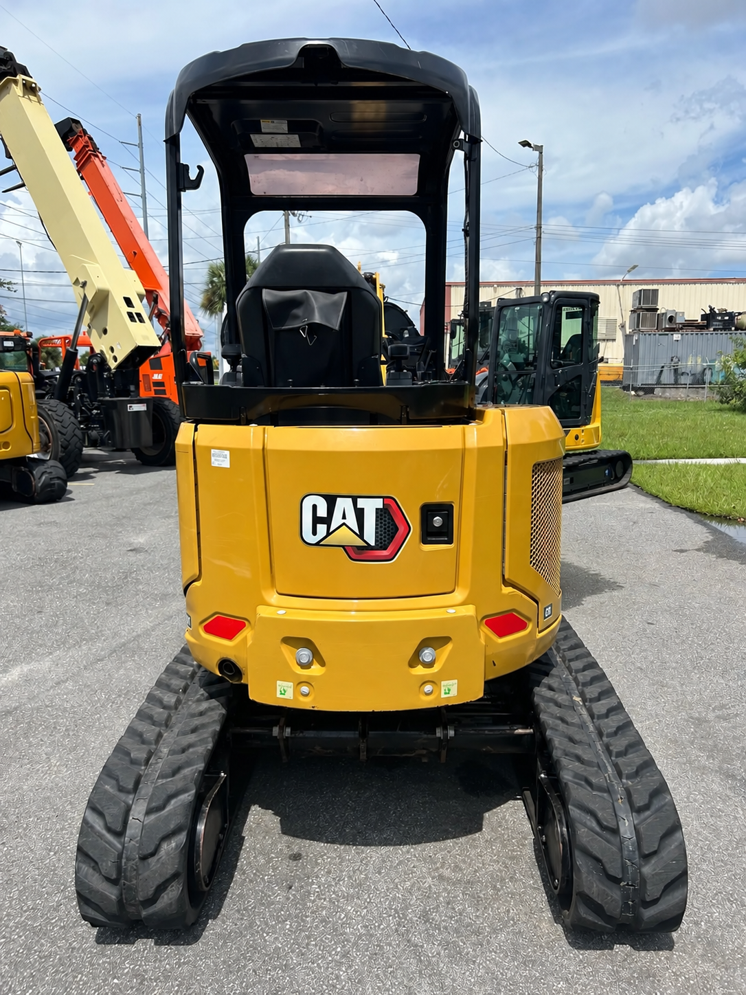 2022 Caterpillar 302.7 DCR - Image 5