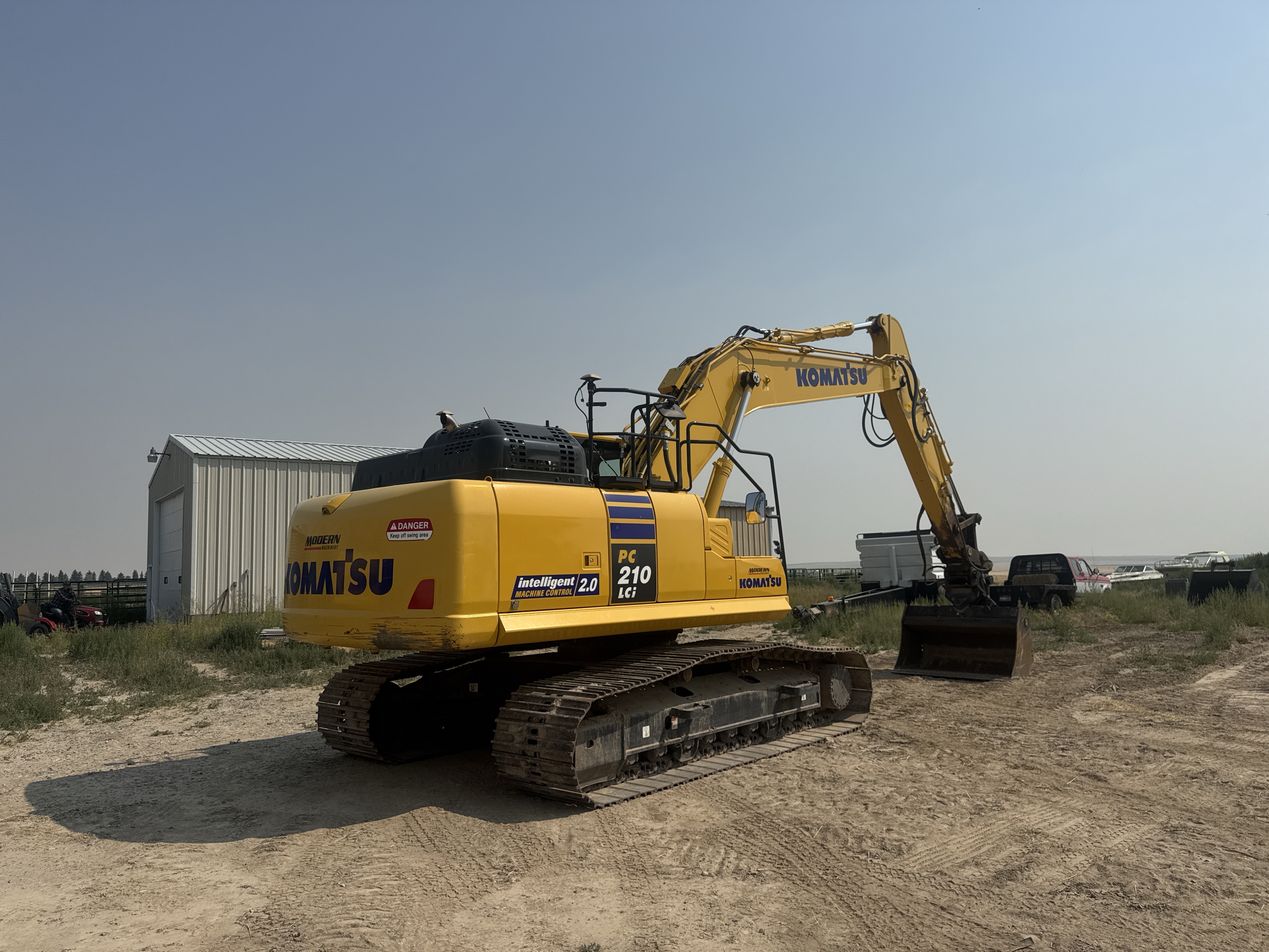 2022 Komatsu PC210LCI-11 - Image 2