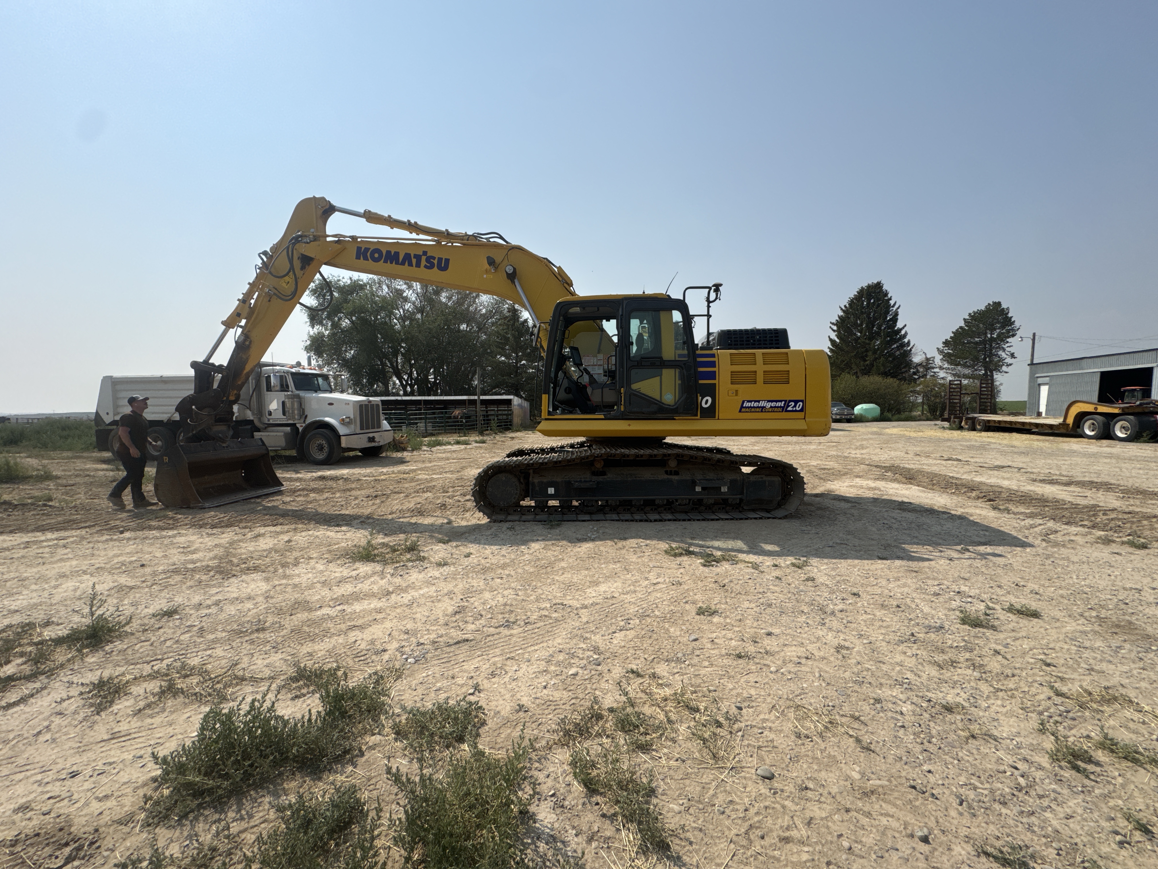 2022 Komatsu PC210LCI-11 - Image 3