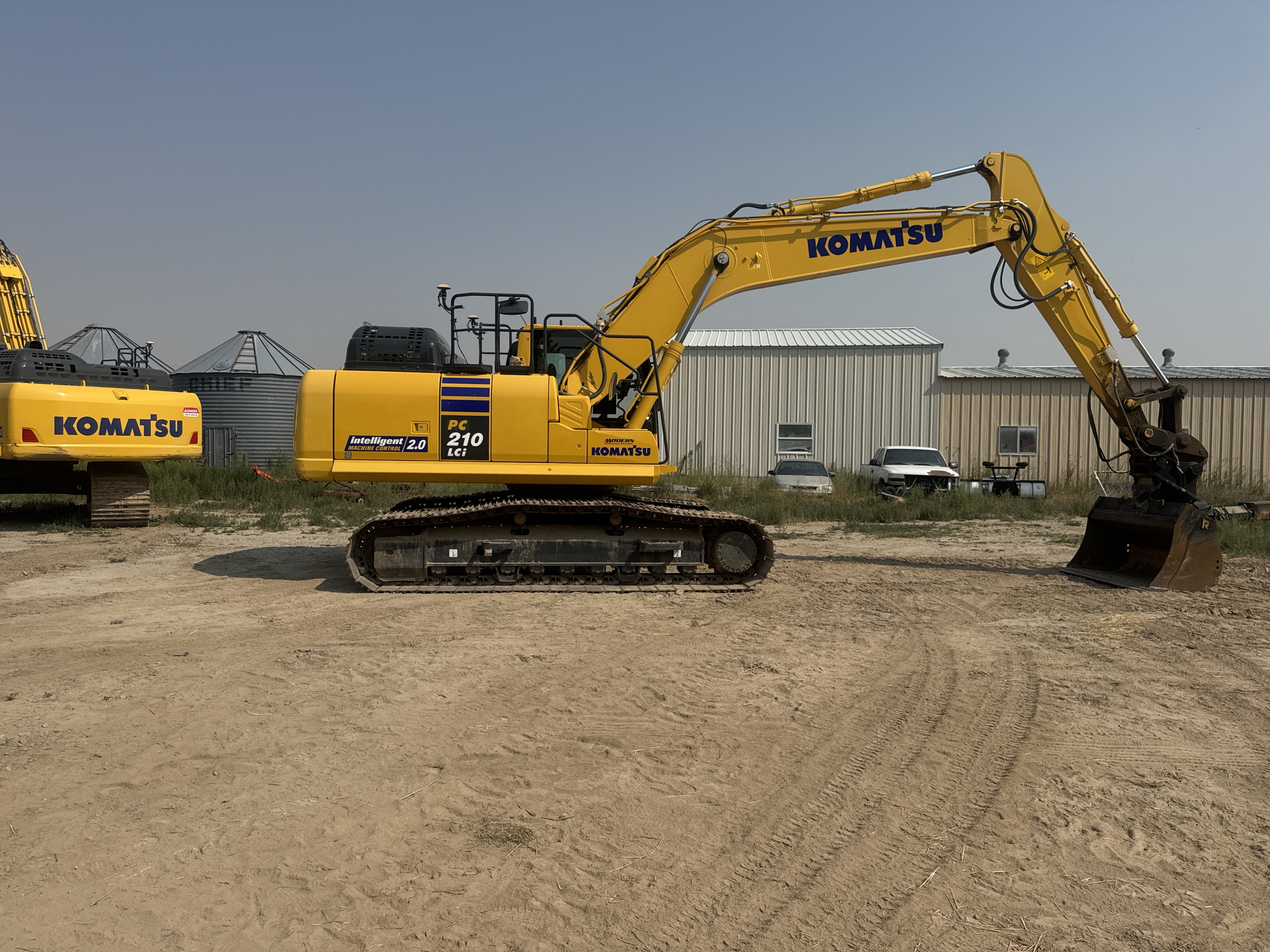 2022 Komatsu PC210LCI-11 - Image 4