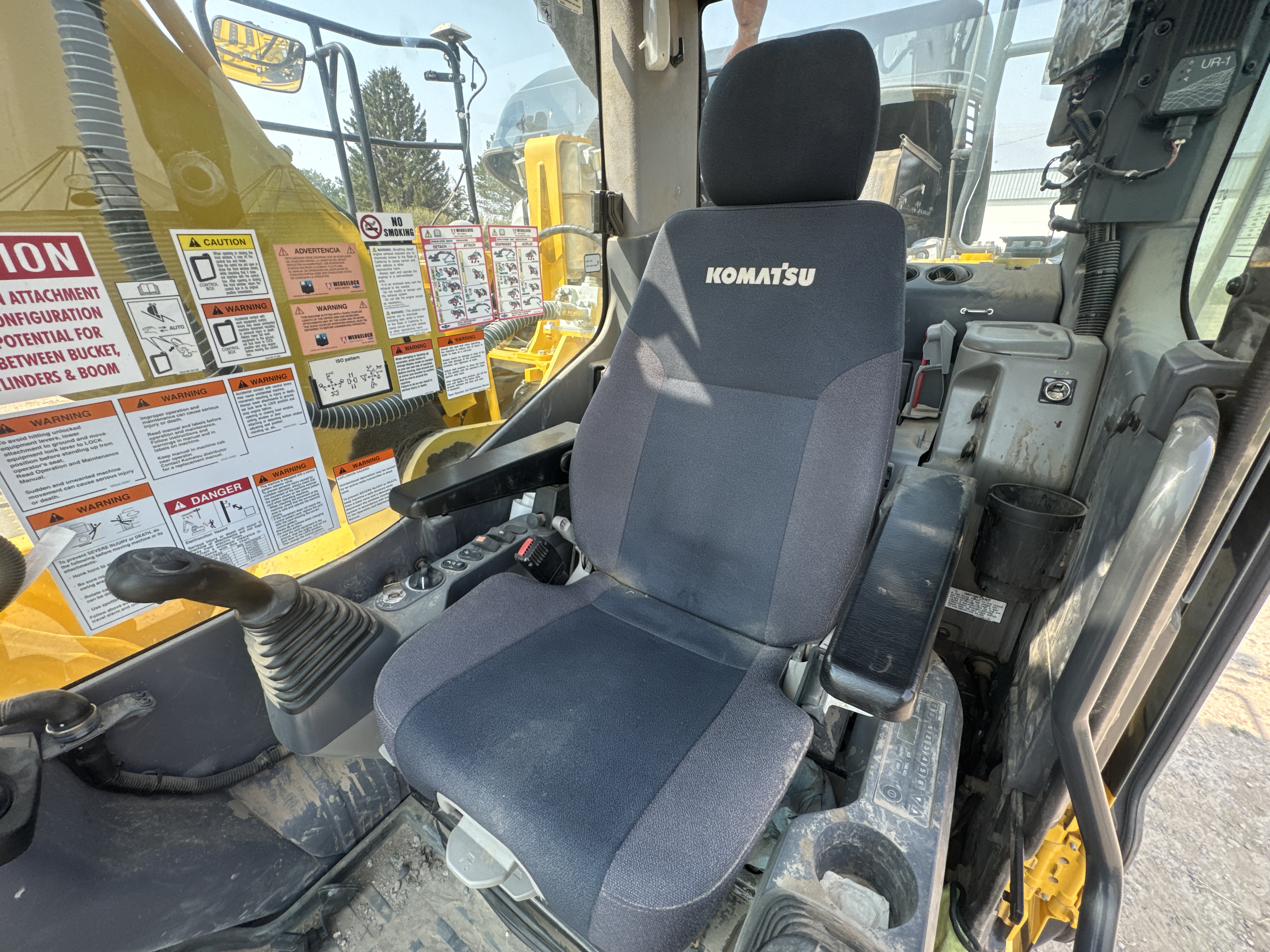 2022 Komatsu PC210LCI-11 - Image 10