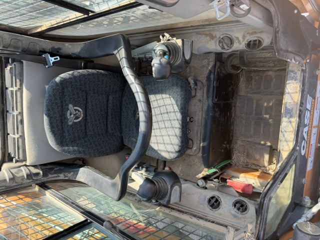 2019 Case SR210 Skid Steer - Image 13
