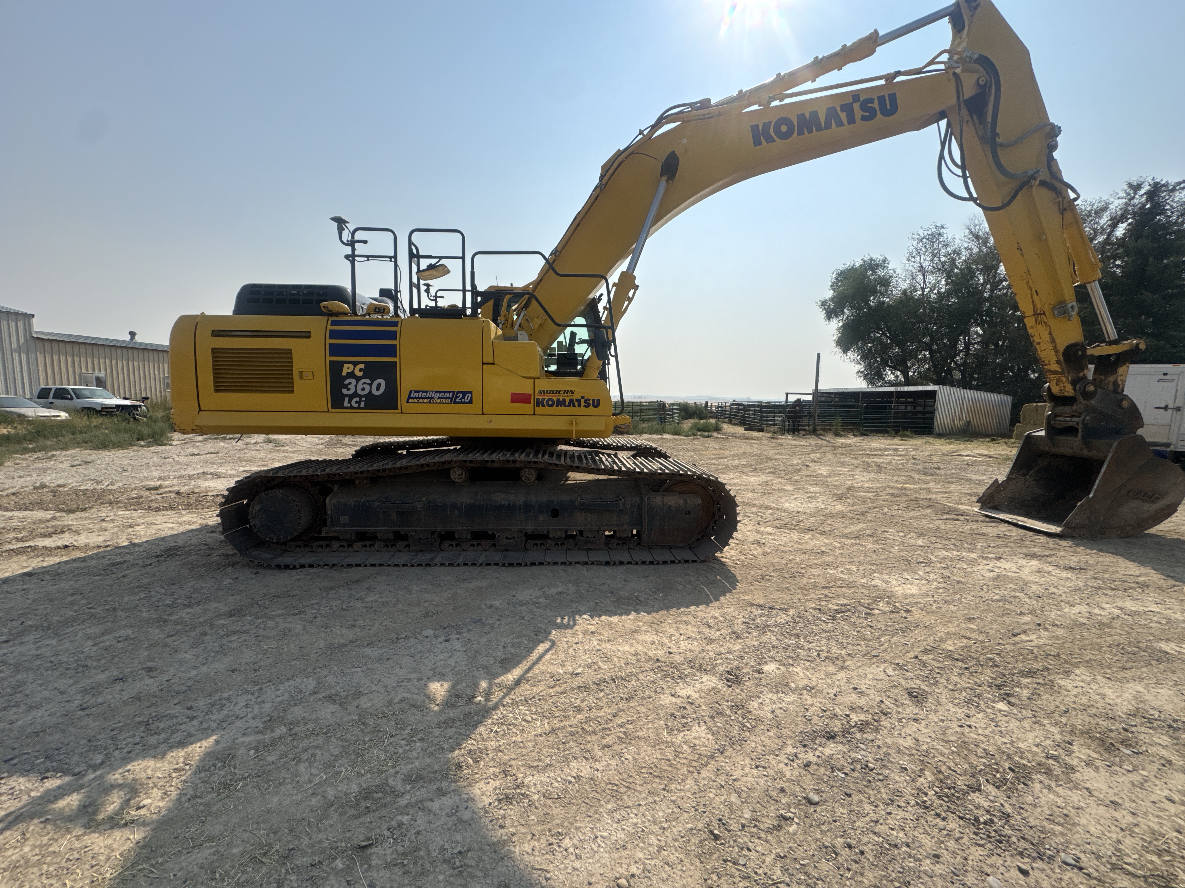 2023 Komatsu PC360LCI-11 Excavator - Image 3