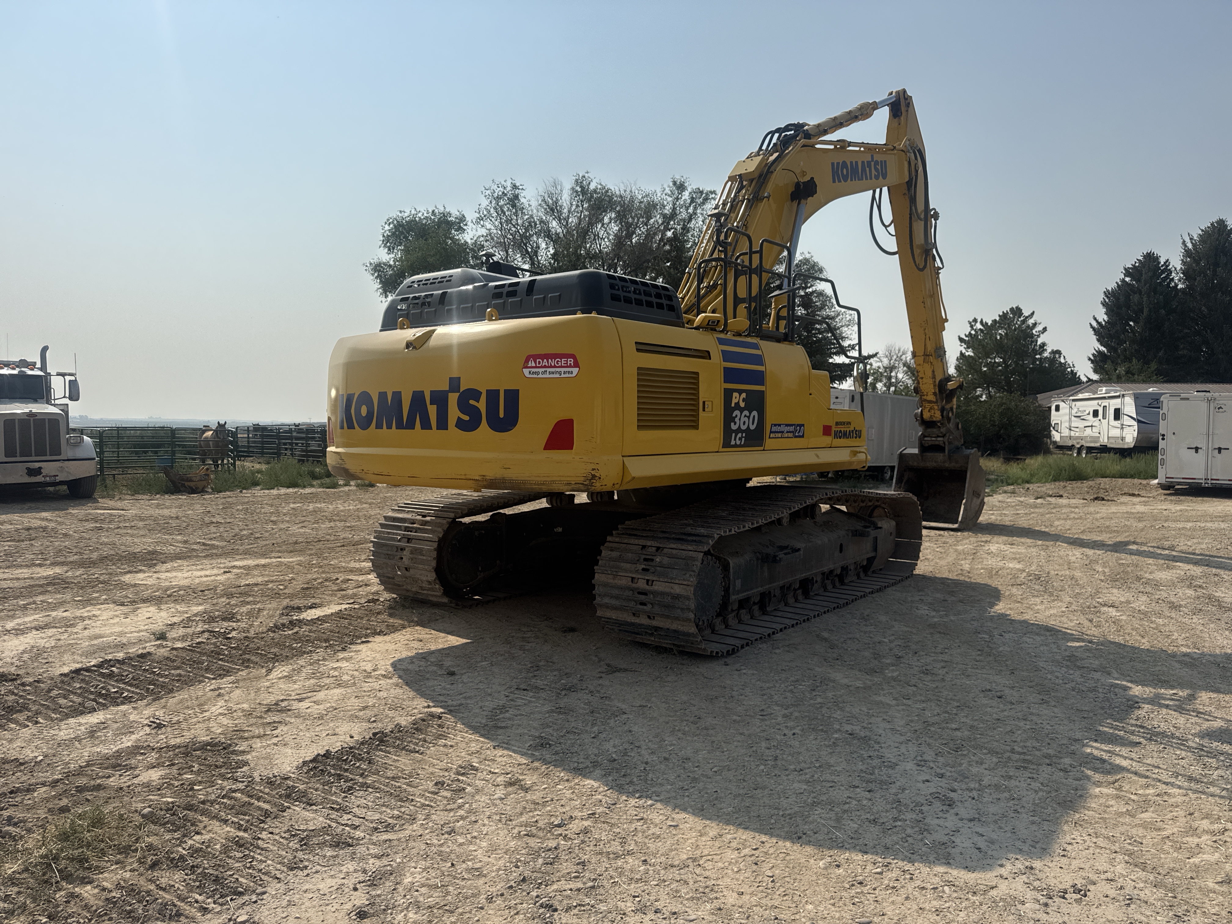 2023 Komatsu PC360LCI-11 Excavator - Image 8