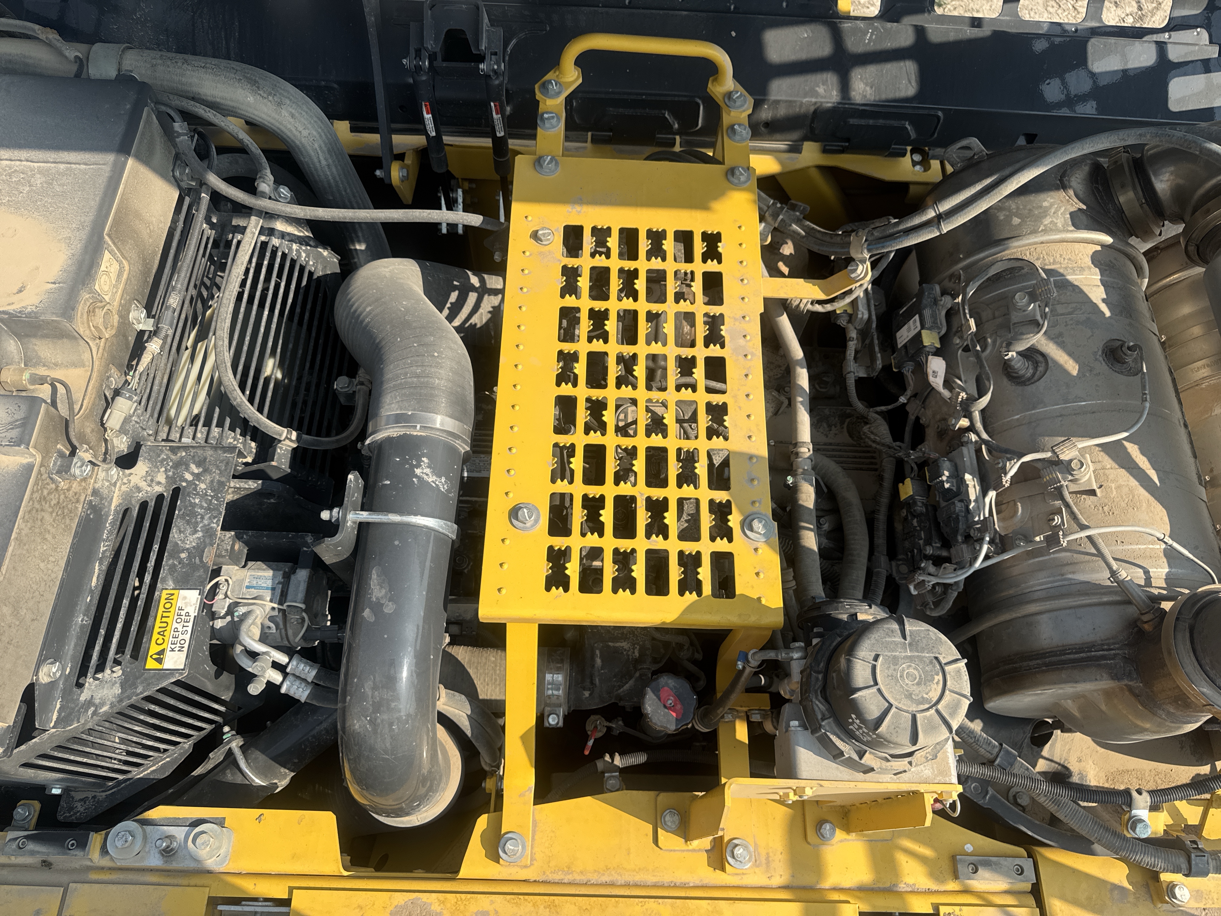 2023 Komatsu PC360LCI-11 Excavator - Image 17