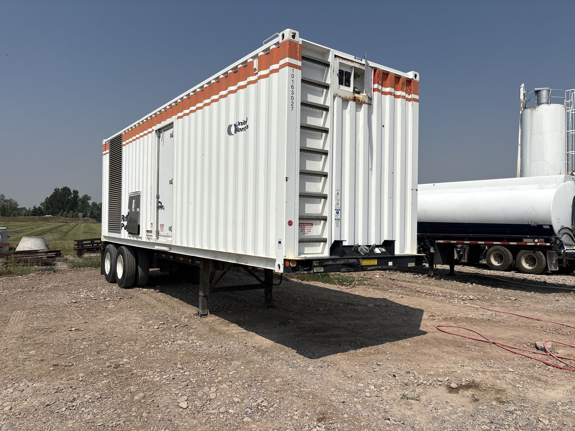 Cummins 800DQCC Mobile Generator - Image 2