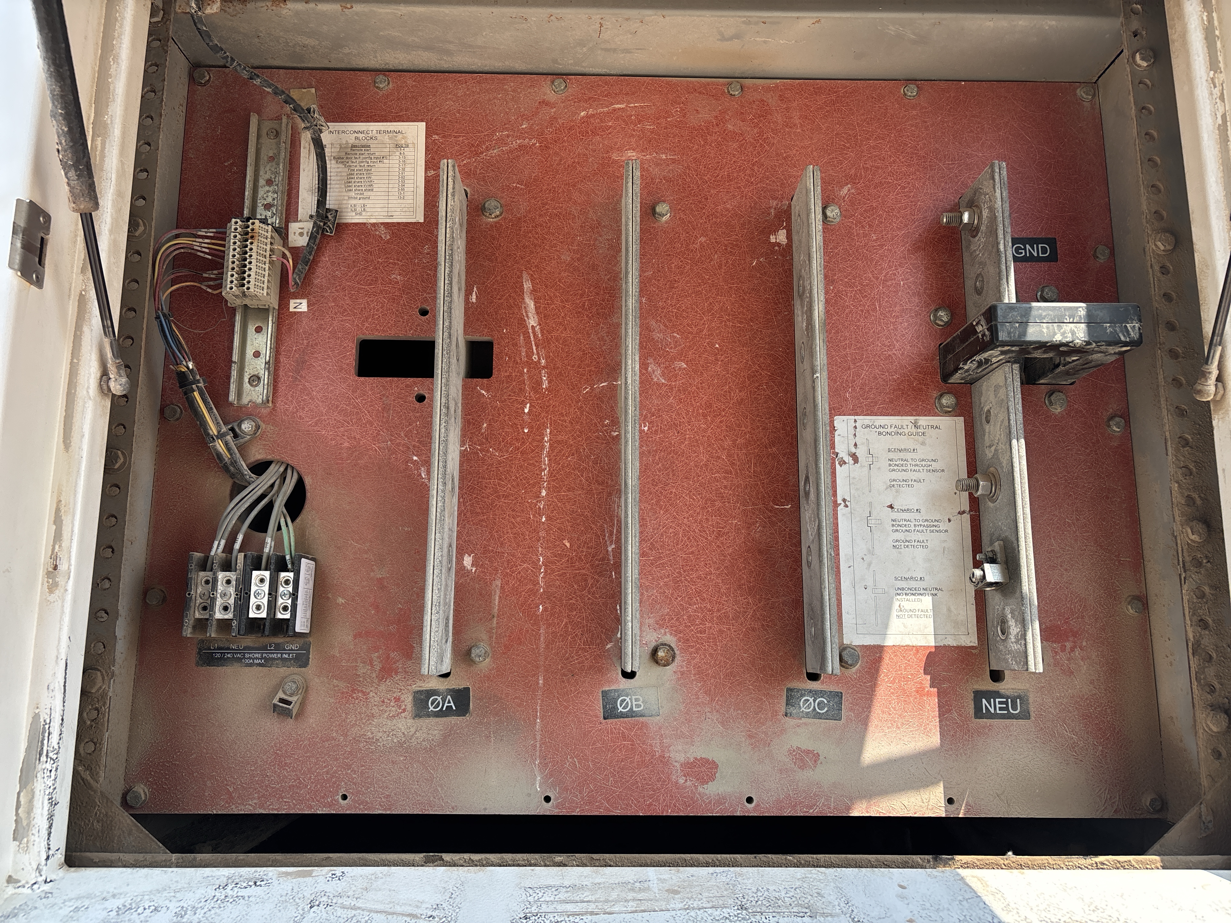 Cummins 800DQCC Mobile Generator - Image 14
