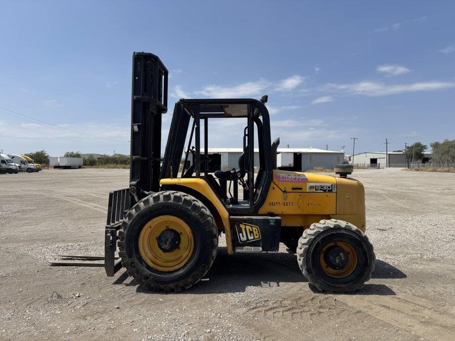 2009 JCB 930 Rough Terrain Forklift