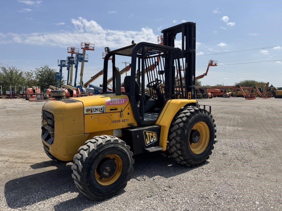 2009 JCB 930 Rough Terrain Forklift - Image 4