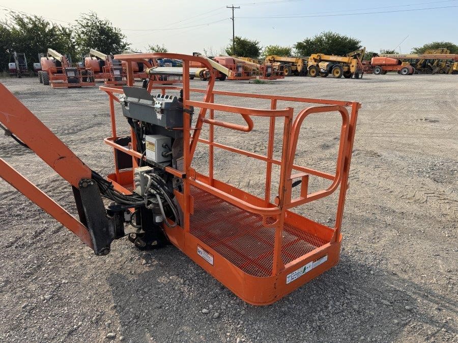 2009 JLG 1350SJP Boom Lift - Image 9