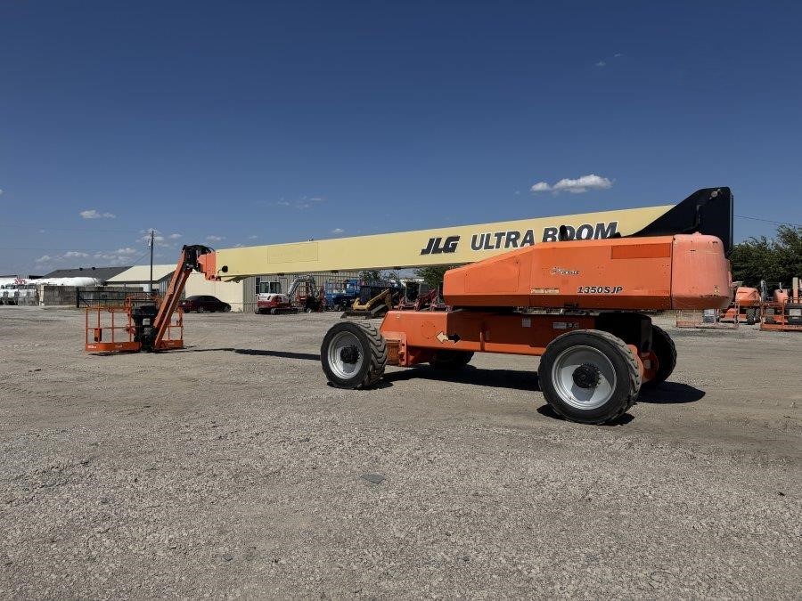 2010 JLG 1350SJP Boom Lift - Image 3