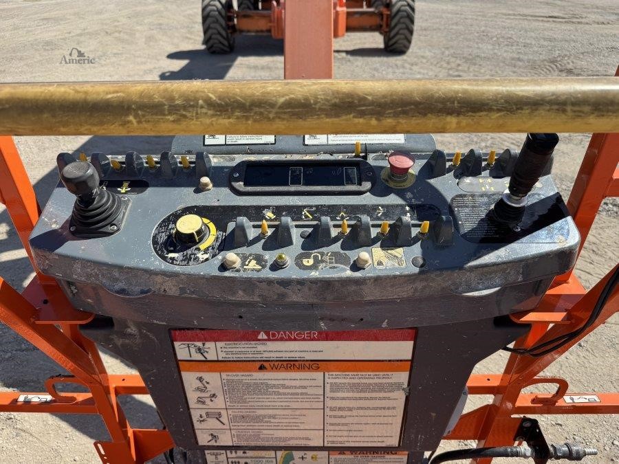 2010 JLG 1350SJP Boom Lift - Image 10
