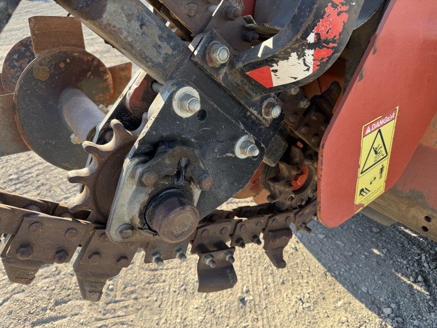 2015 Ditch Witch RT45 Ride-On Trencher - Image 11