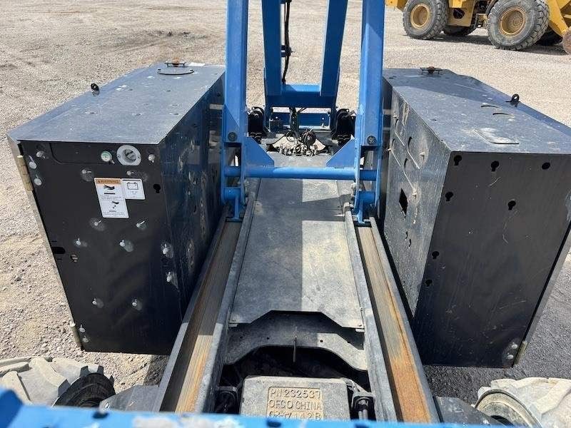 2017 Genie GS-4069DC Rough Terrain Scissor Lift - Image 11